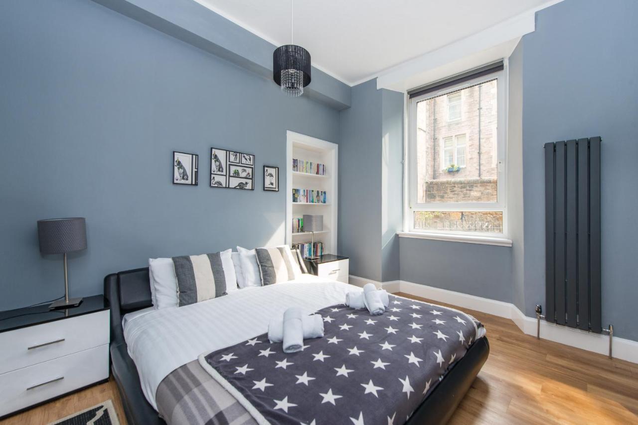 Large 1 bedroom apartment with free parking EDI Buitenkant foto