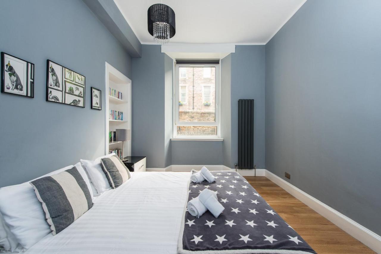 Large 1 bedroom apartment with free parking EDI Buitenkant foto