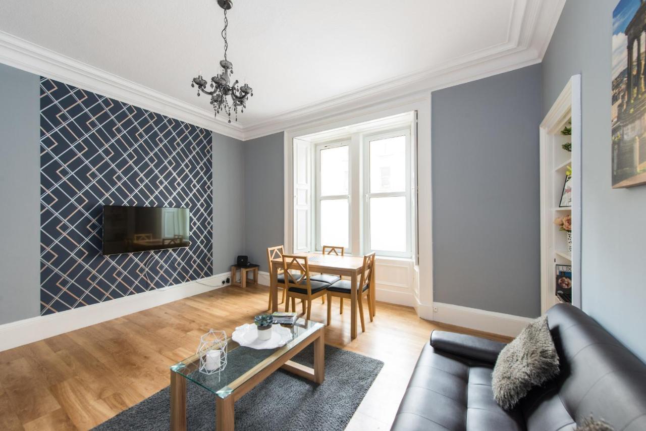 Large 1 bedroom apartment with free parking EDI Buitenkant foto